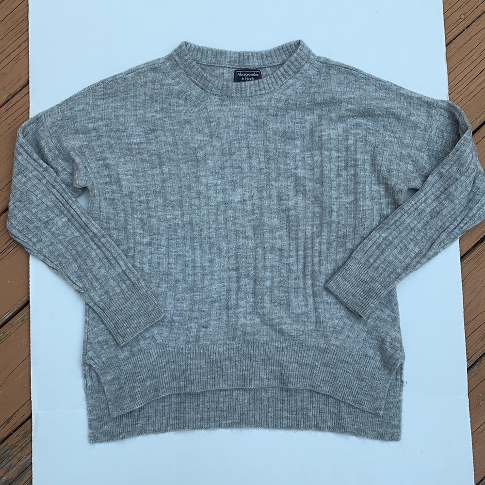 Sweater - Picture 2 of 4